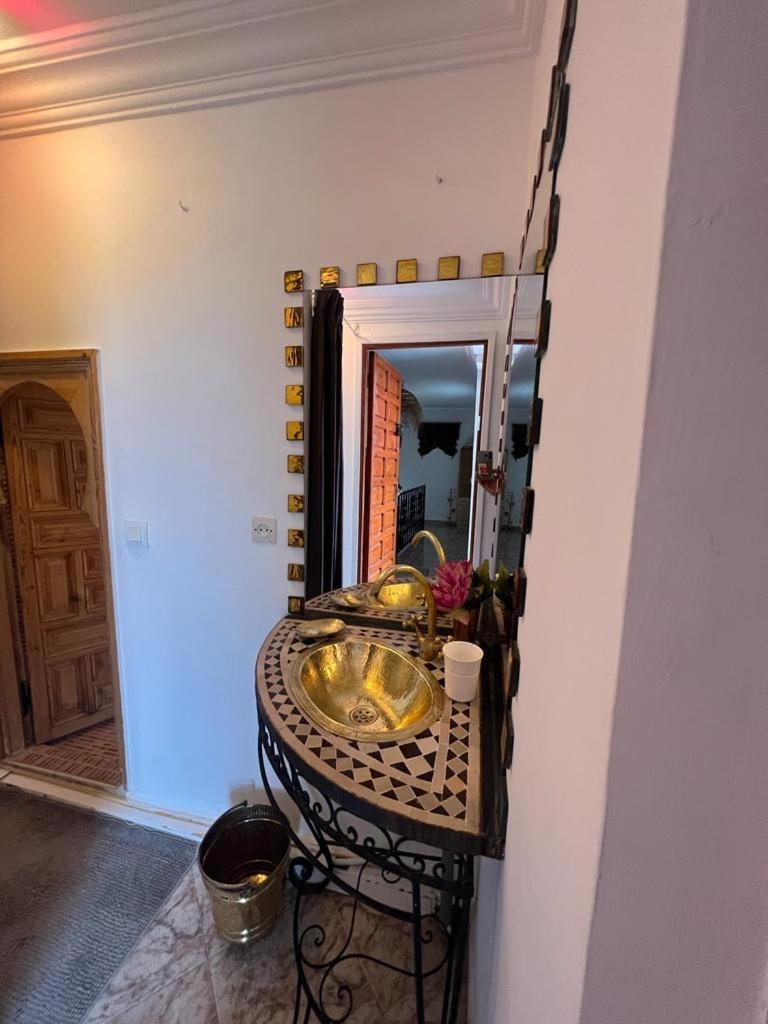 Riad Palmier Fleuri Marrakesh Exteriör bild